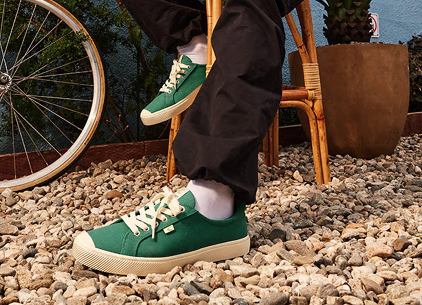 OCA Low Green Canvas Sneaker - Image 6